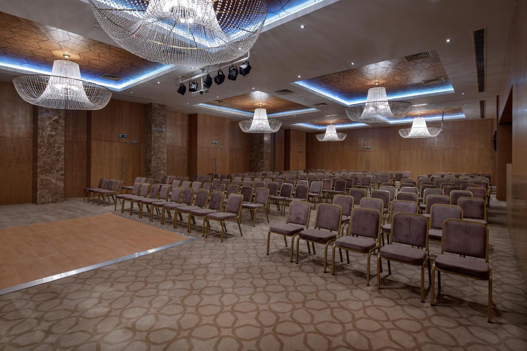 Wyndham Garden Diyarbakir Hotel Exterior foto