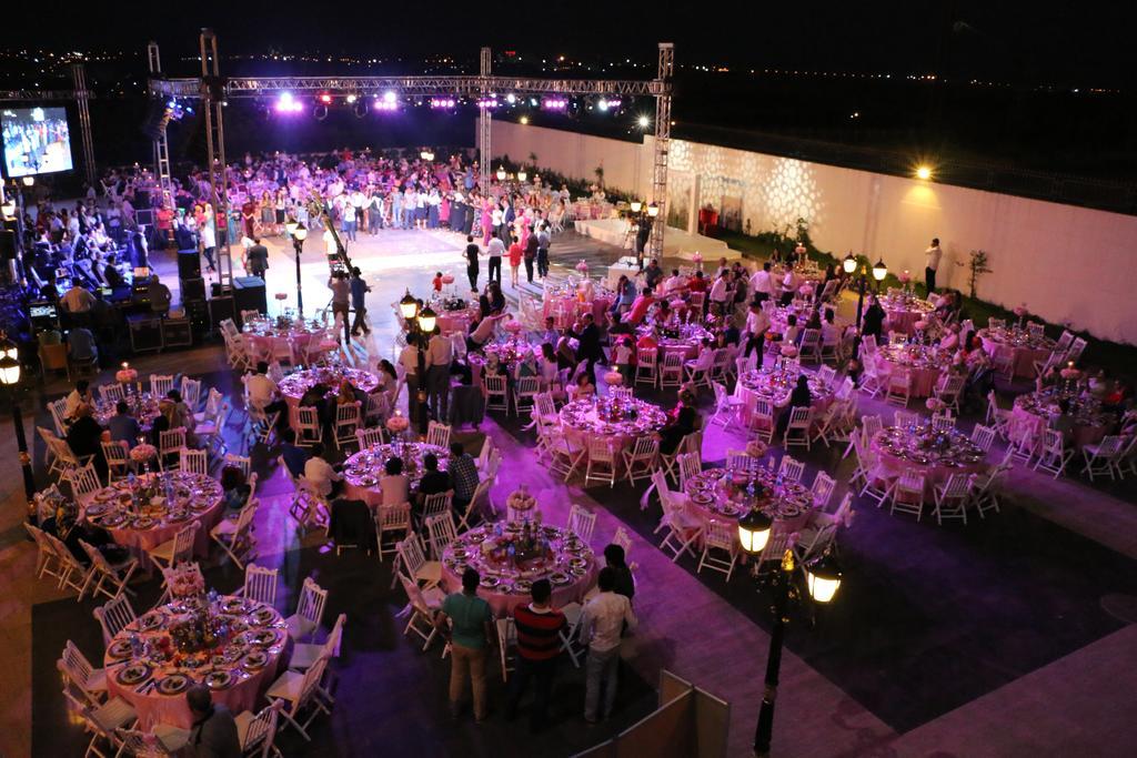 Wyndham Garden Diyarbakir Hotel Exterior foto